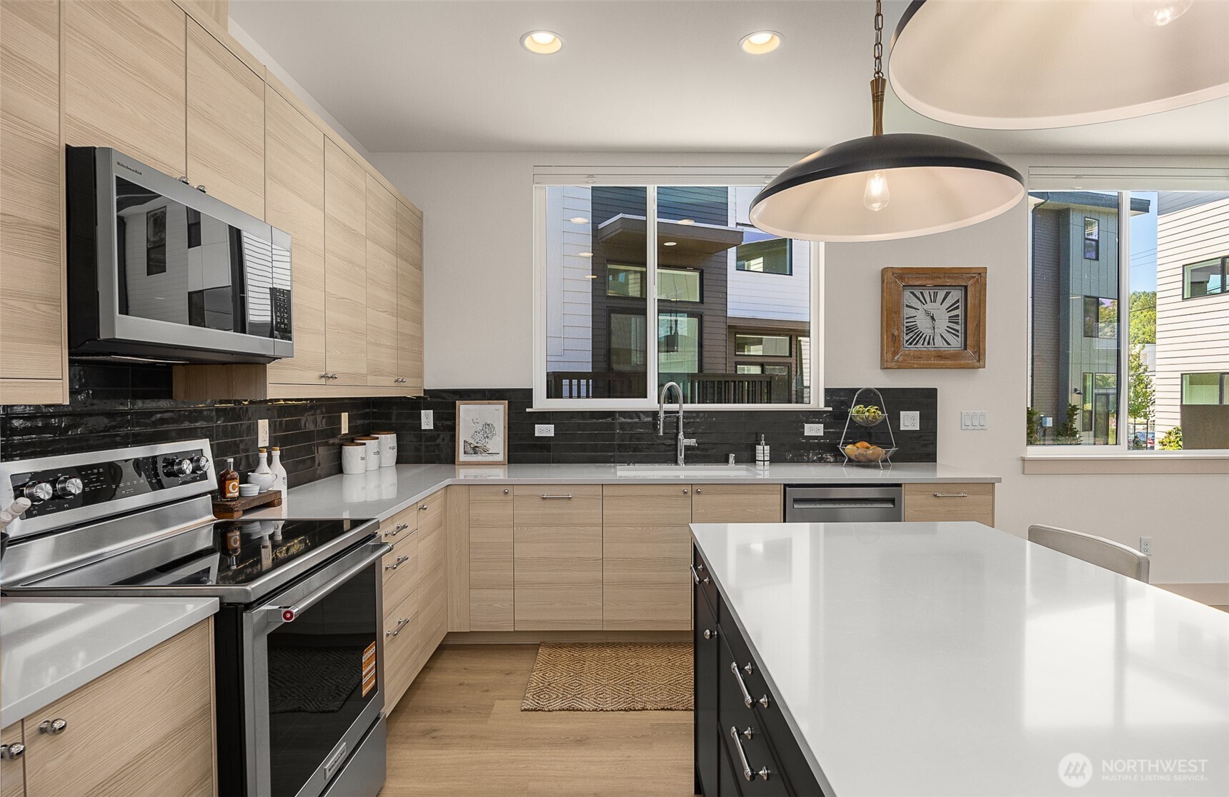 3007 S Dakota St