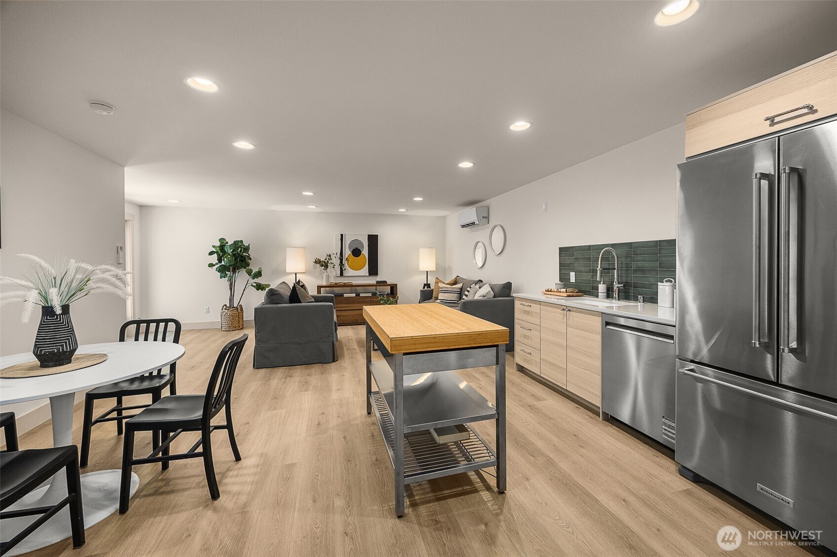 3007 S Dakota St