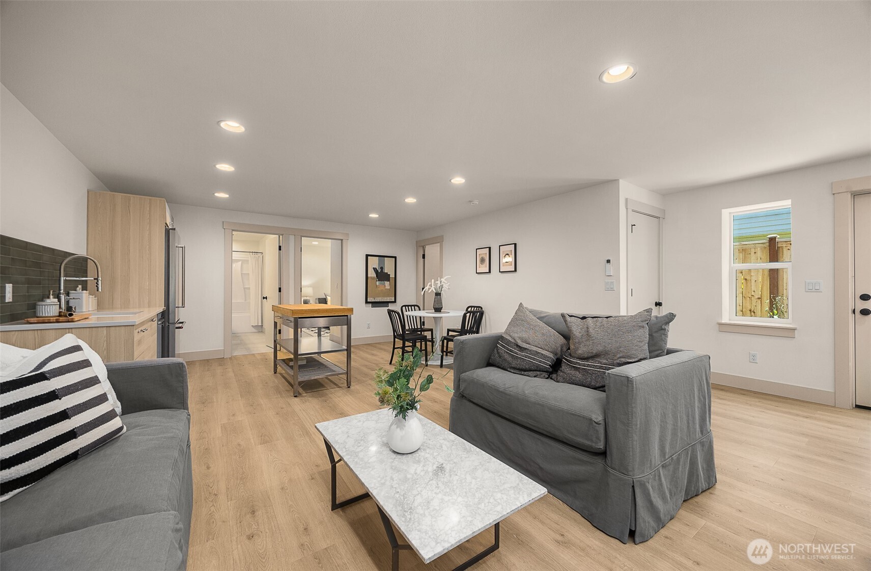 3007 S Dakota St