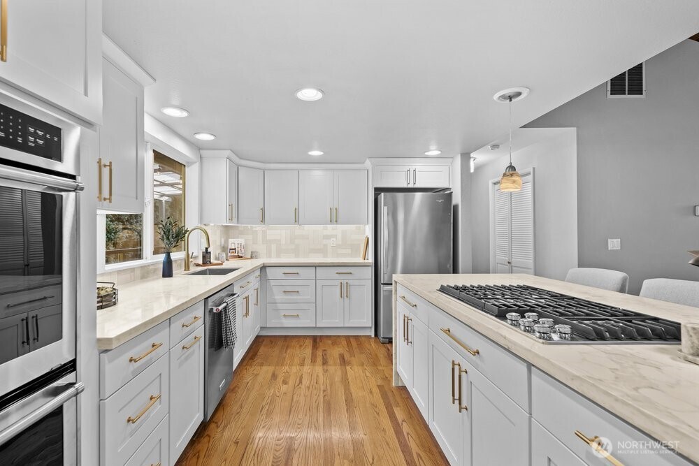 618 NW 163rd Street