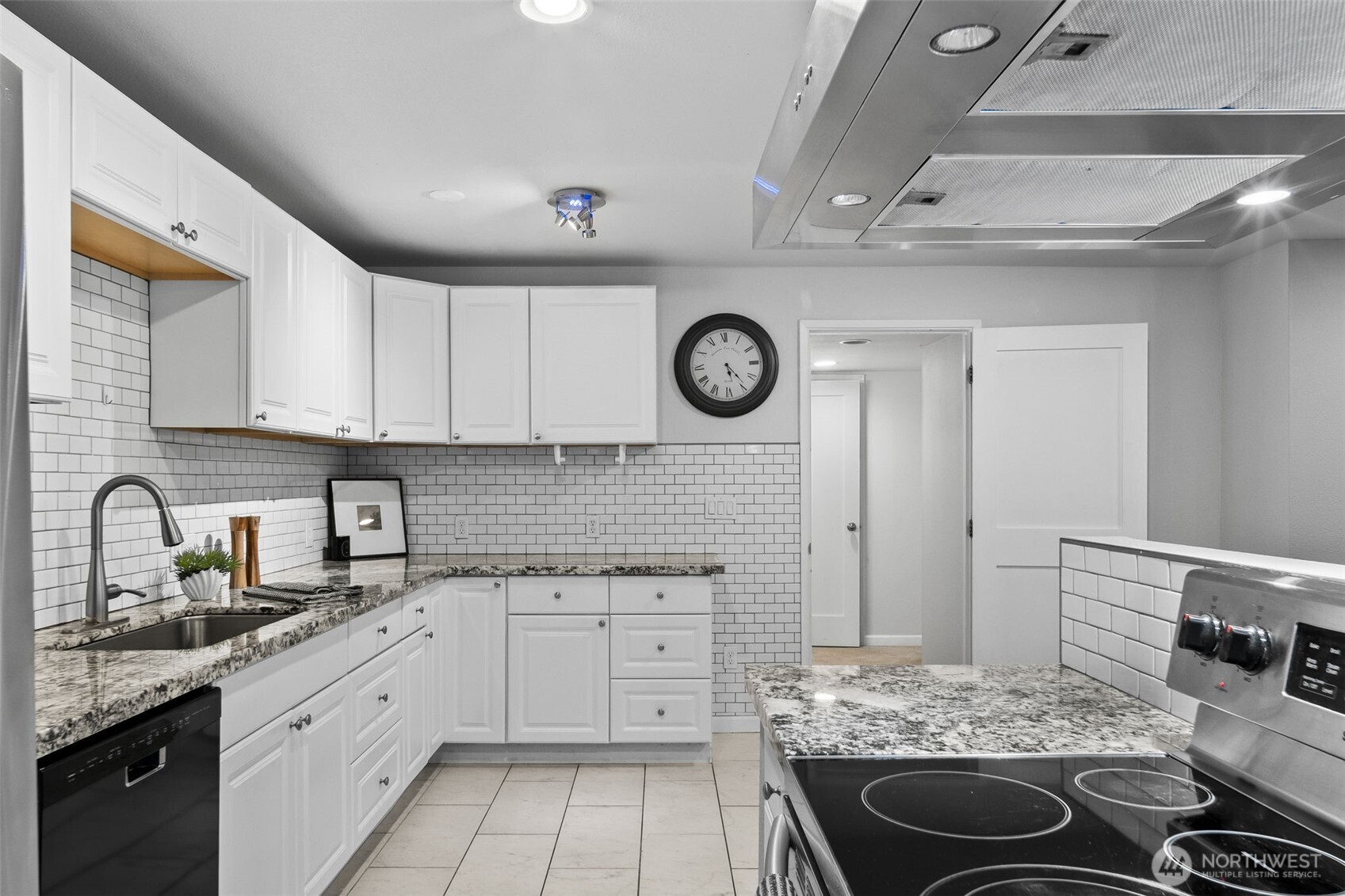 618 NW 163rd Street