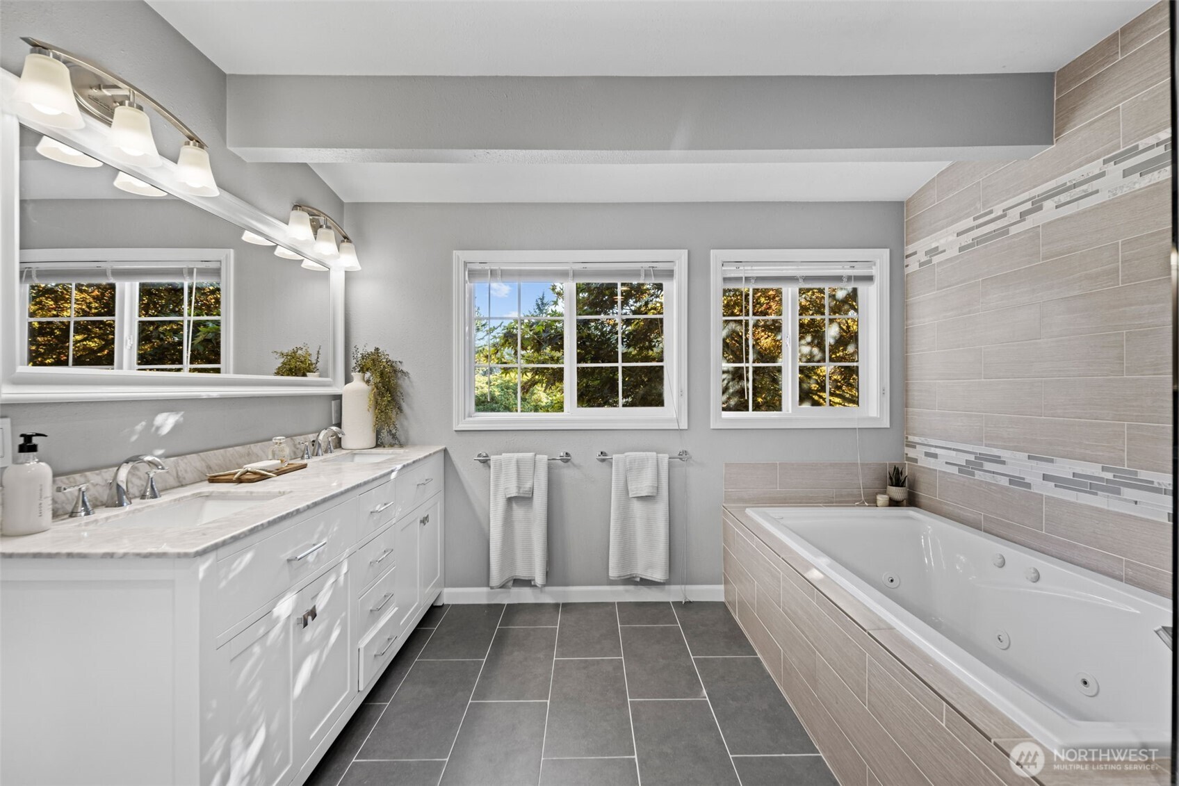 618 NW 163rd Street