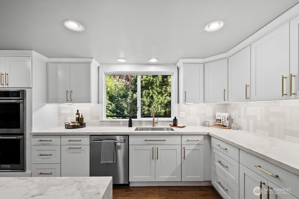 618 NW 163rd Street