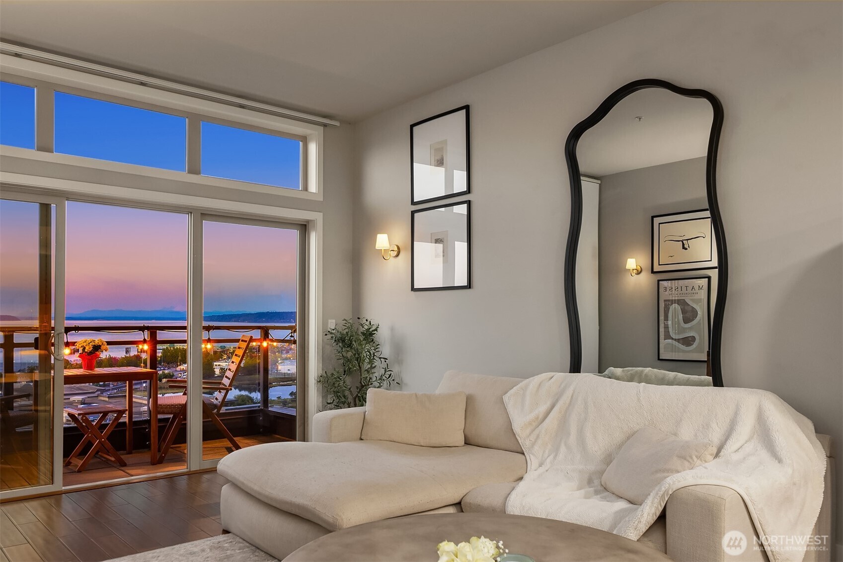 50 Pine Street Unit: 509