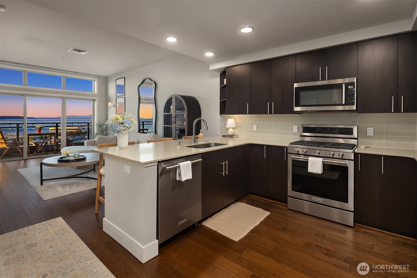 50 Pine Street Unit: 509
