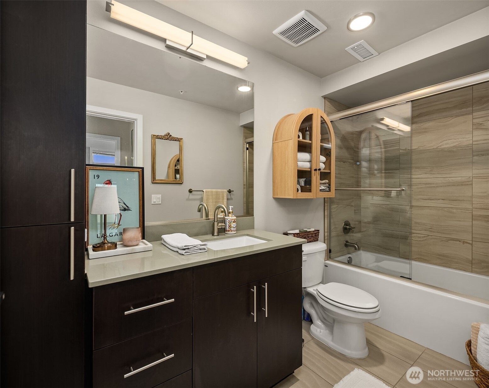 50 Pine Street Unit: 509