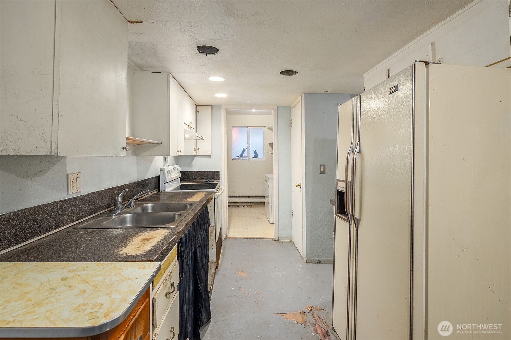 6107 Kenwood Drive