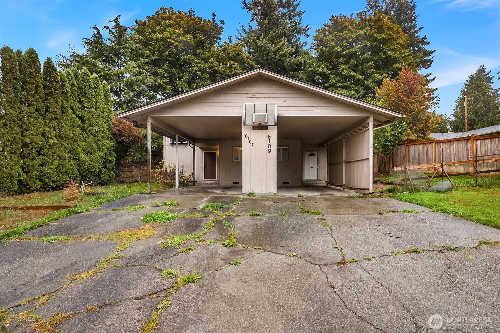 6107 Kenwood Drive