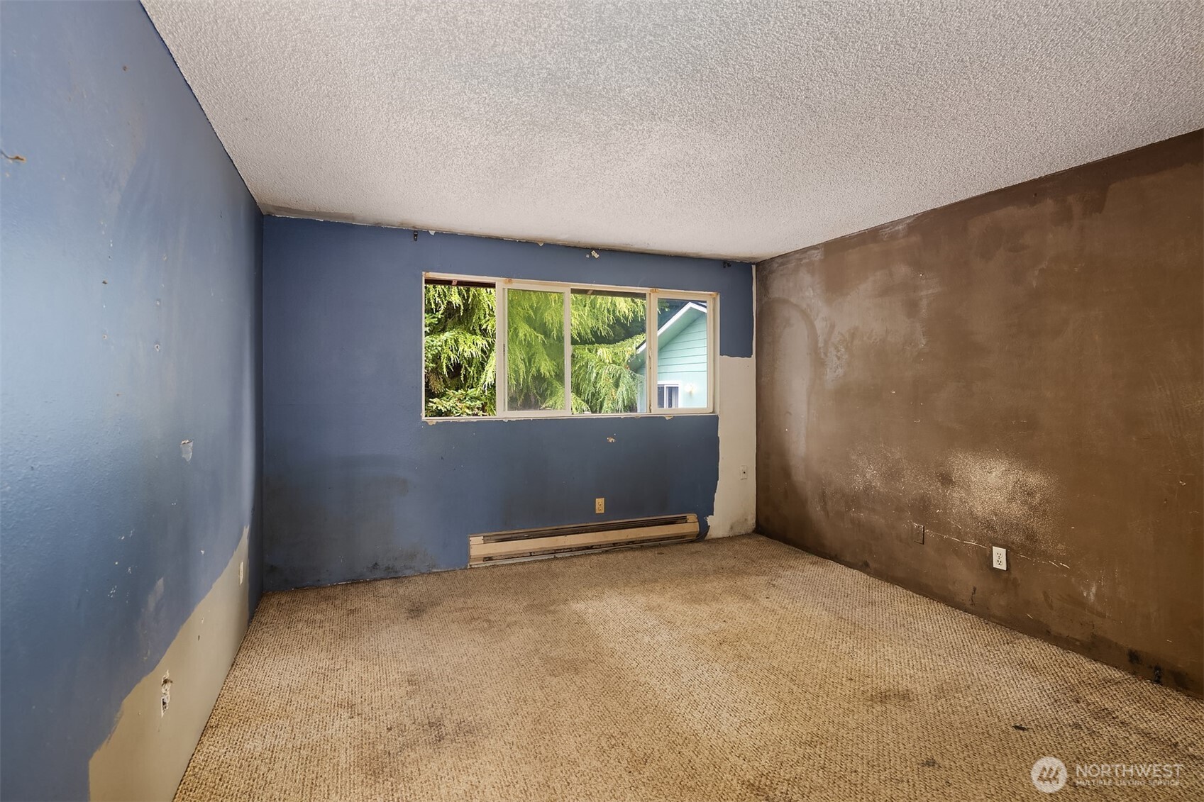 6107 Kenwood Drive