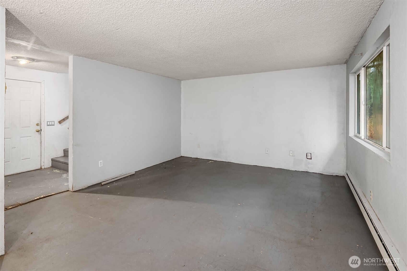 6107 Kenwood Drive