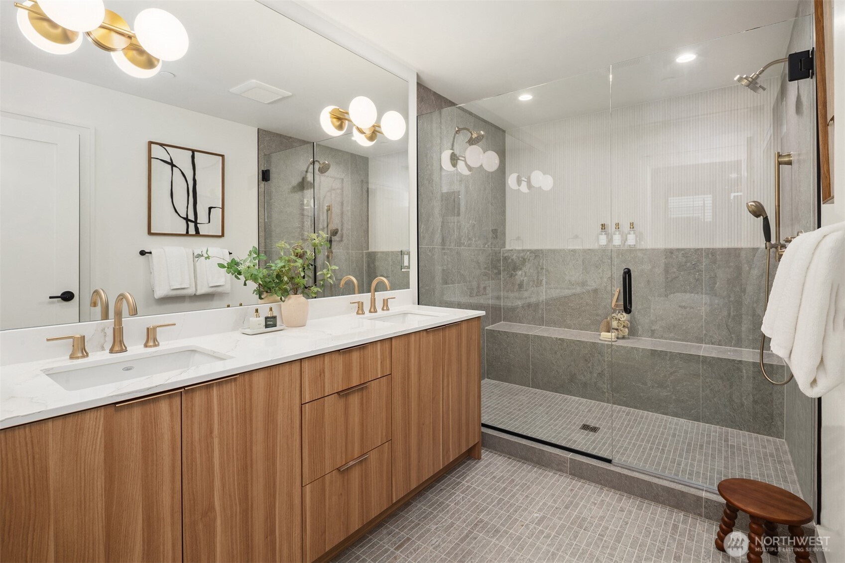 614 5th Avenue S Unit: A103