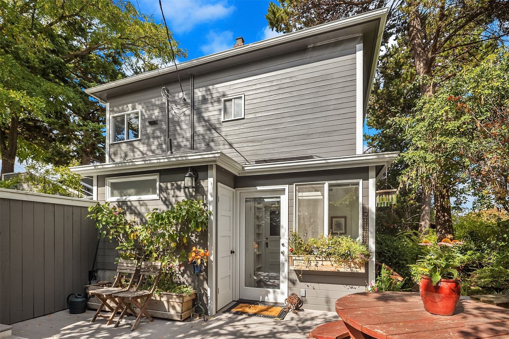 522 Dayton Street
