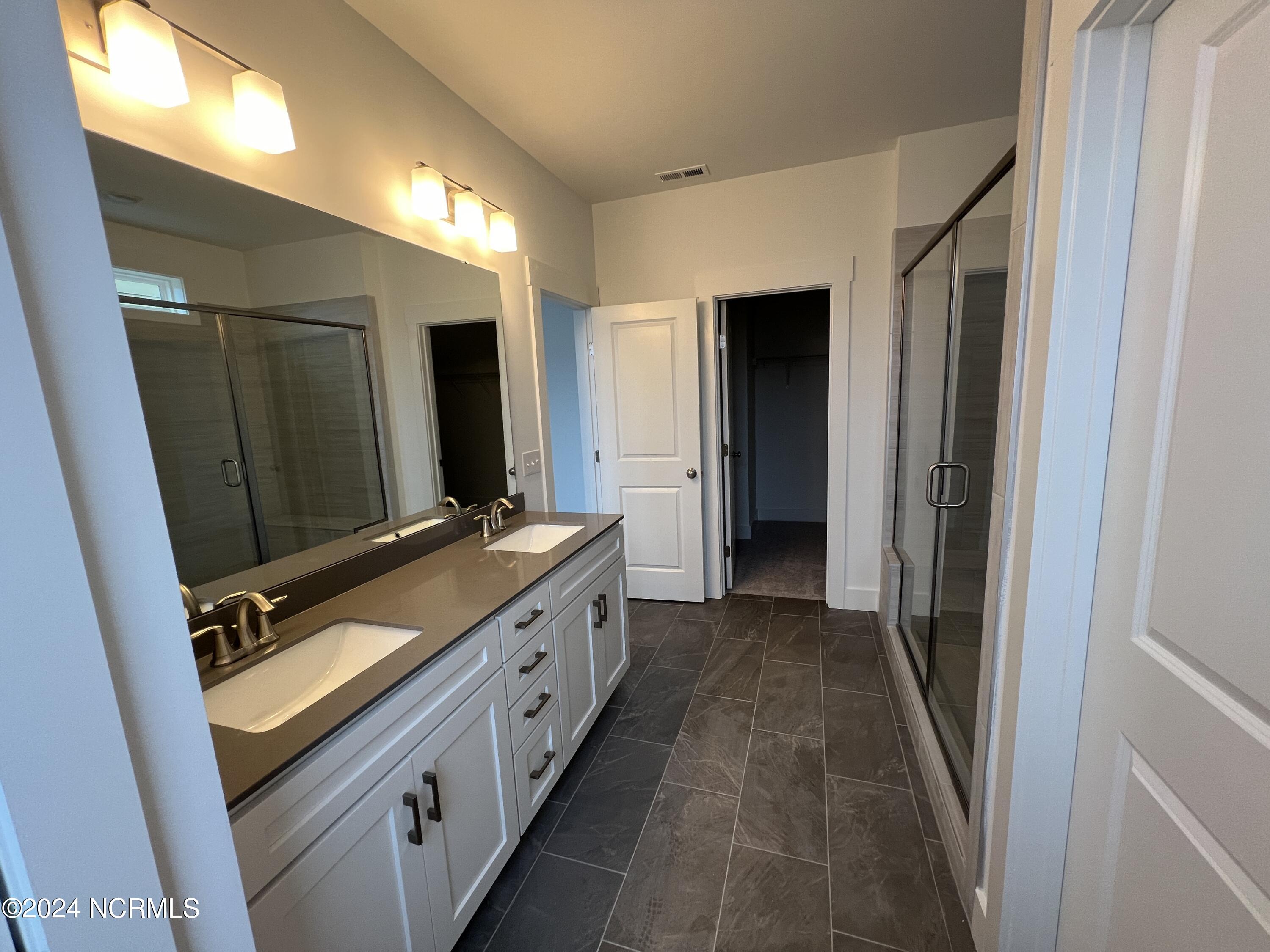 4025 Watersail Drive, 128