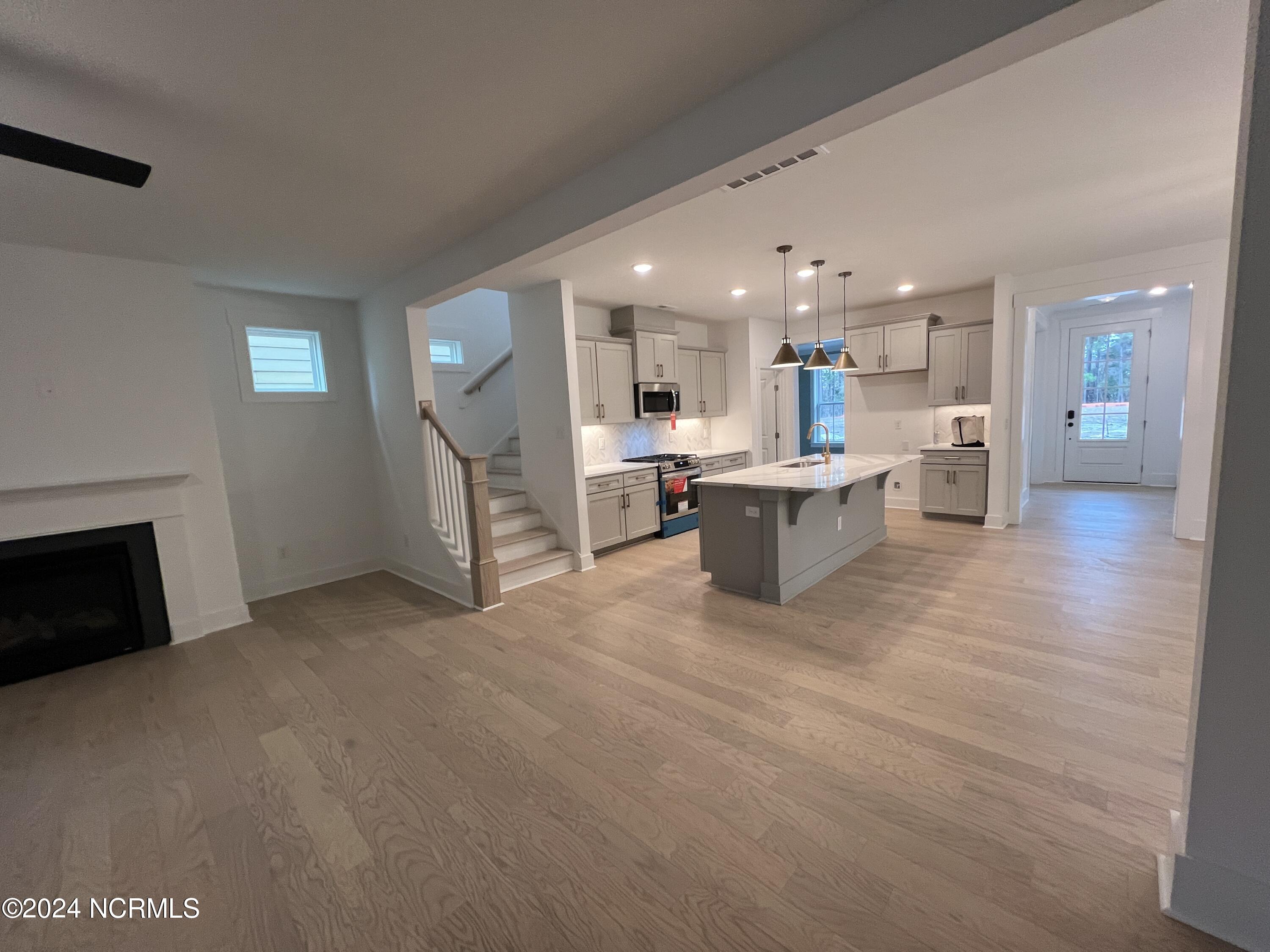 4025 Watersail Drive, 128