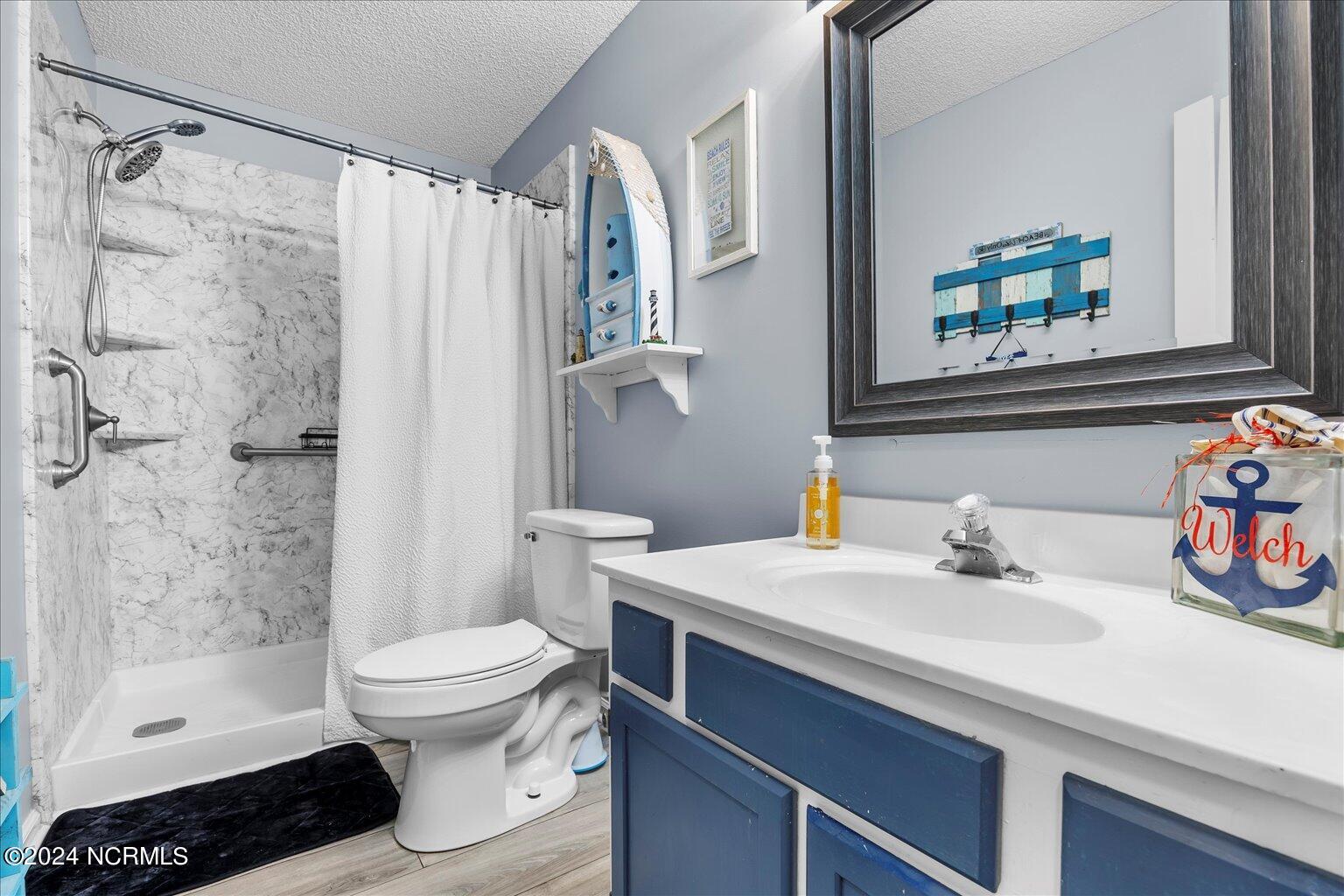 2403 Bloomsbury Court