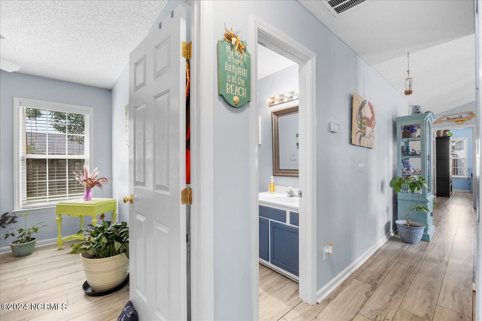 2403 Bloomsbury Court