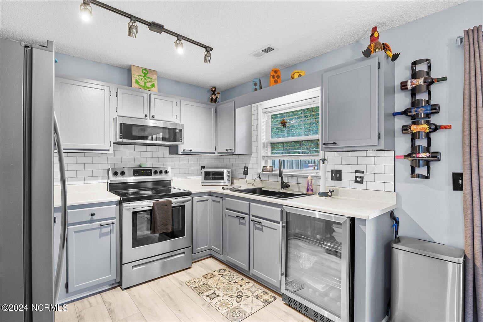 2403 Bloomsbury Court