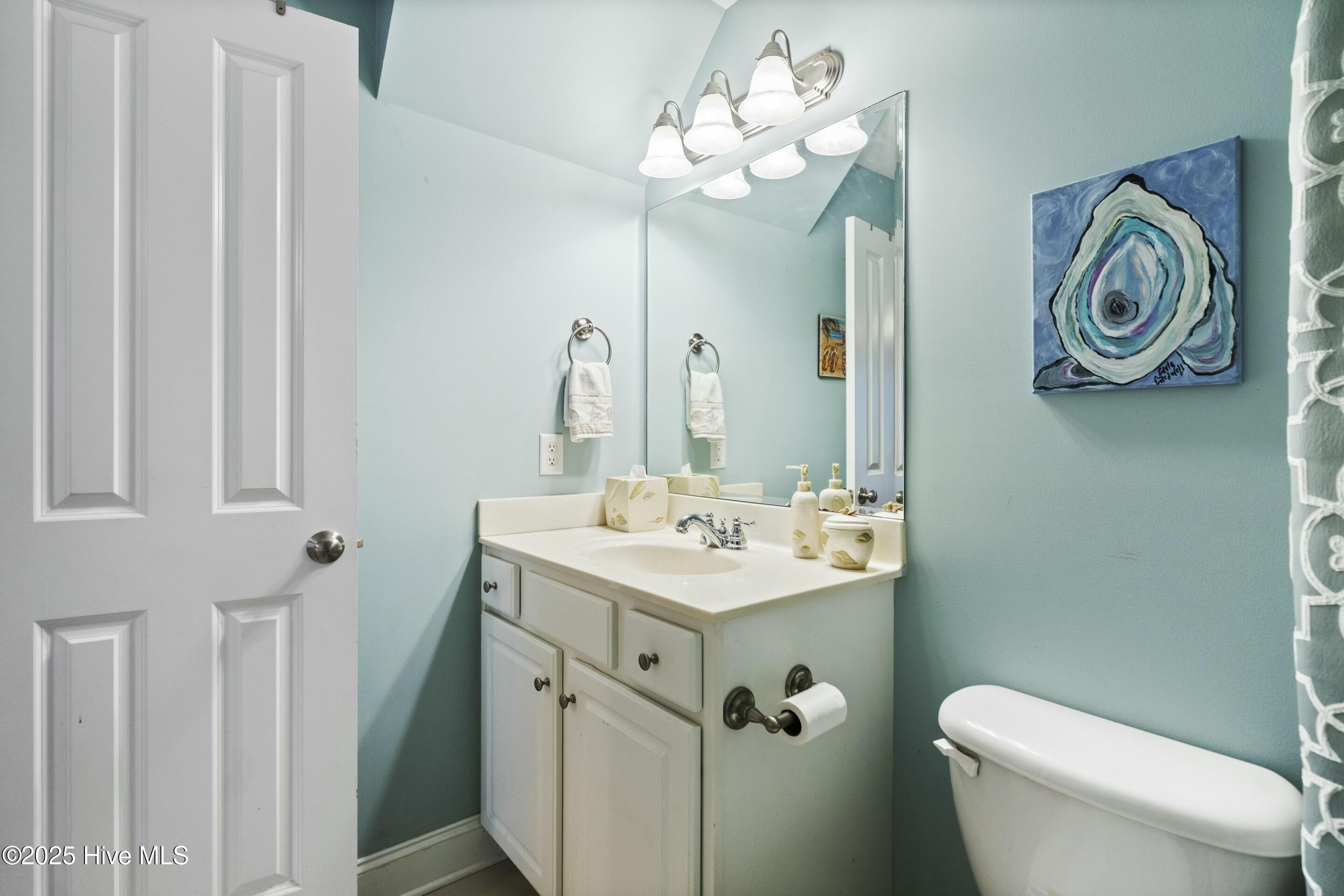 1017 Trout Lane, Unit B