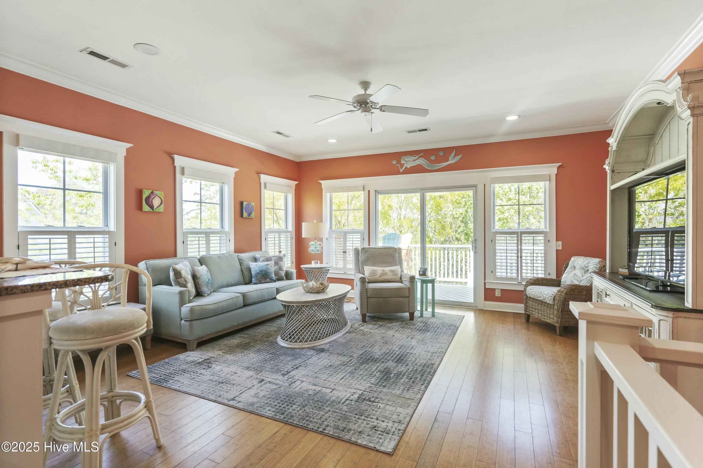 1017 Trout Lane, Unit B