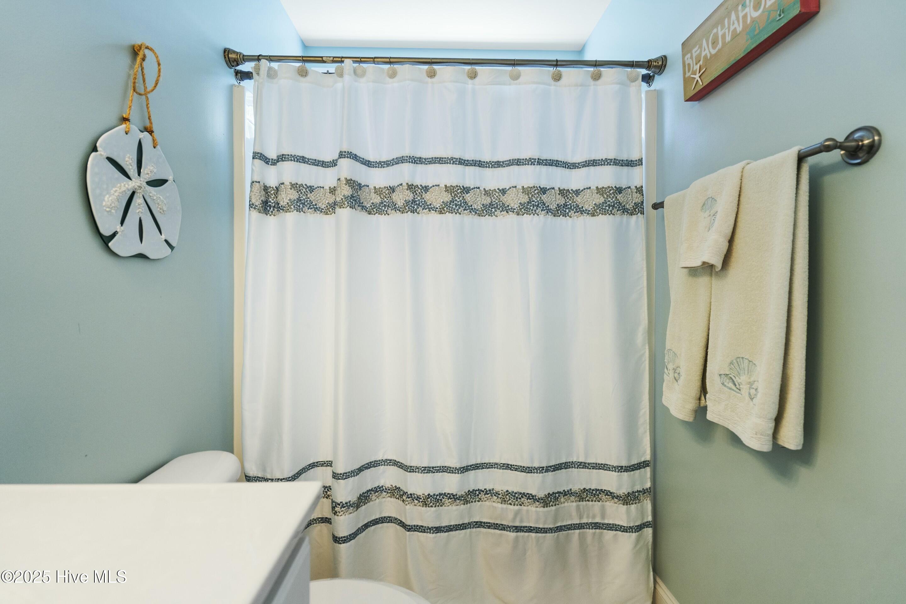 1017 Trout Lane, Unit B