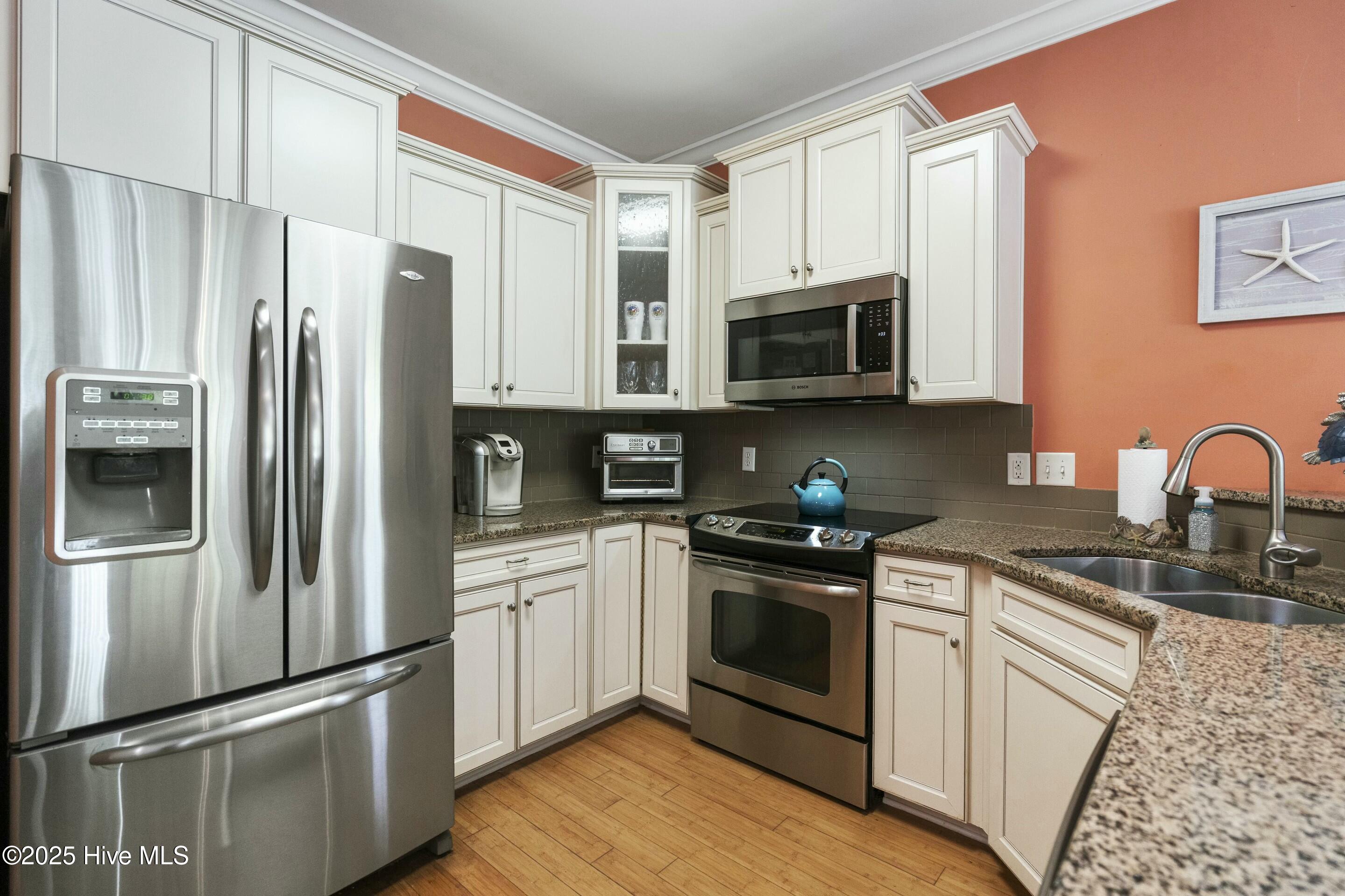 1017 Trout Lane, Unit B