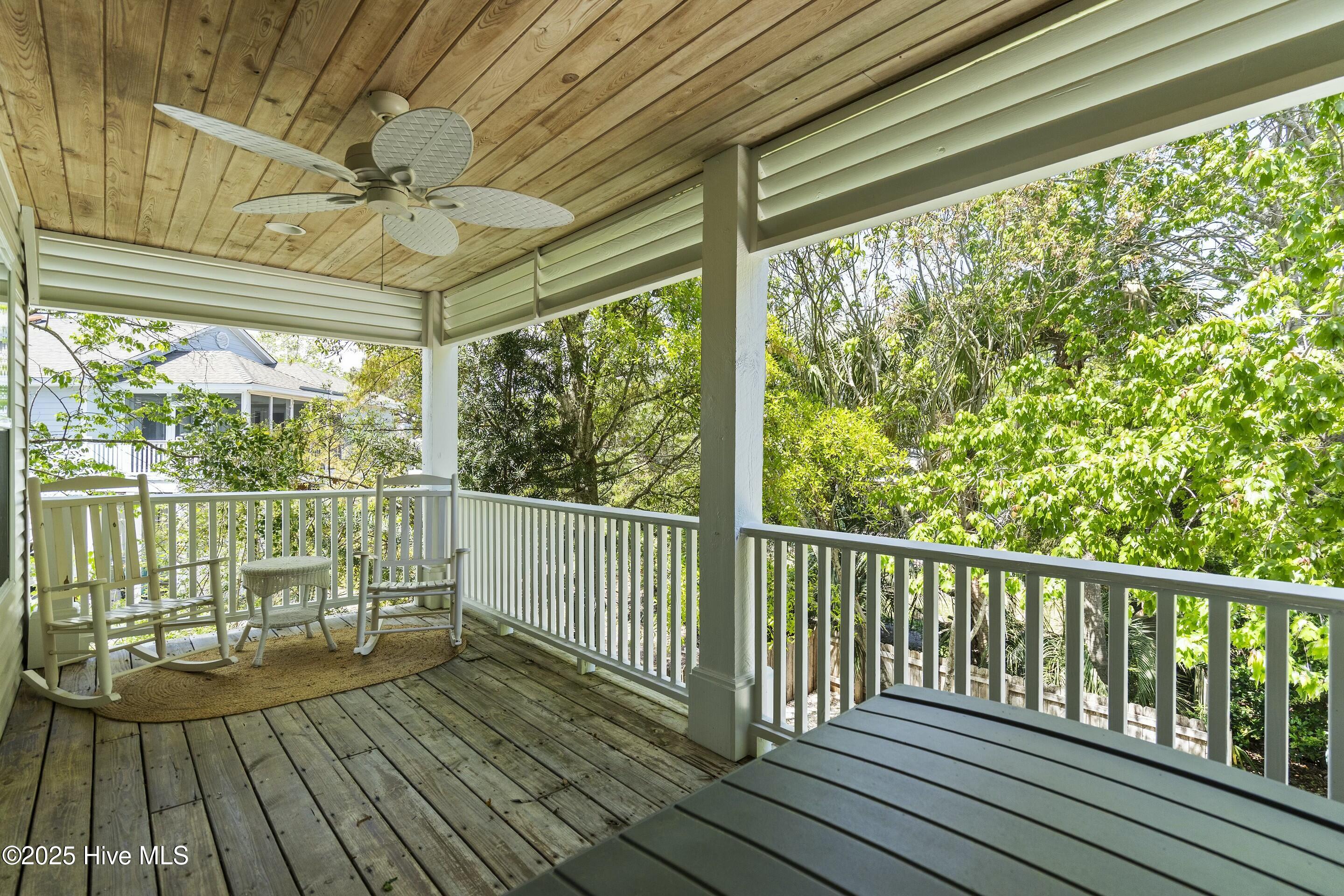 1017 Trout Lane, Unit B