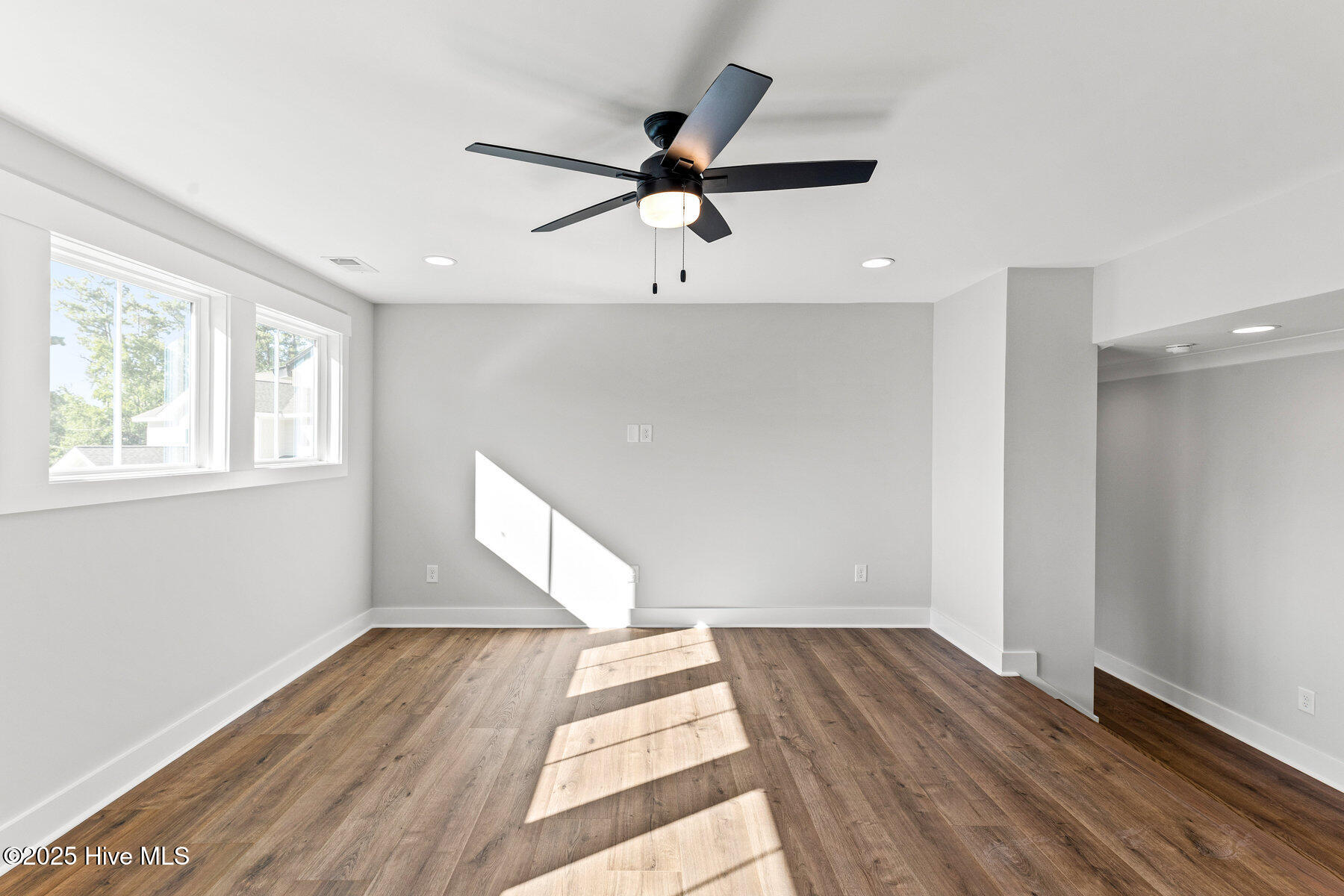 404 E Blackbeard Road