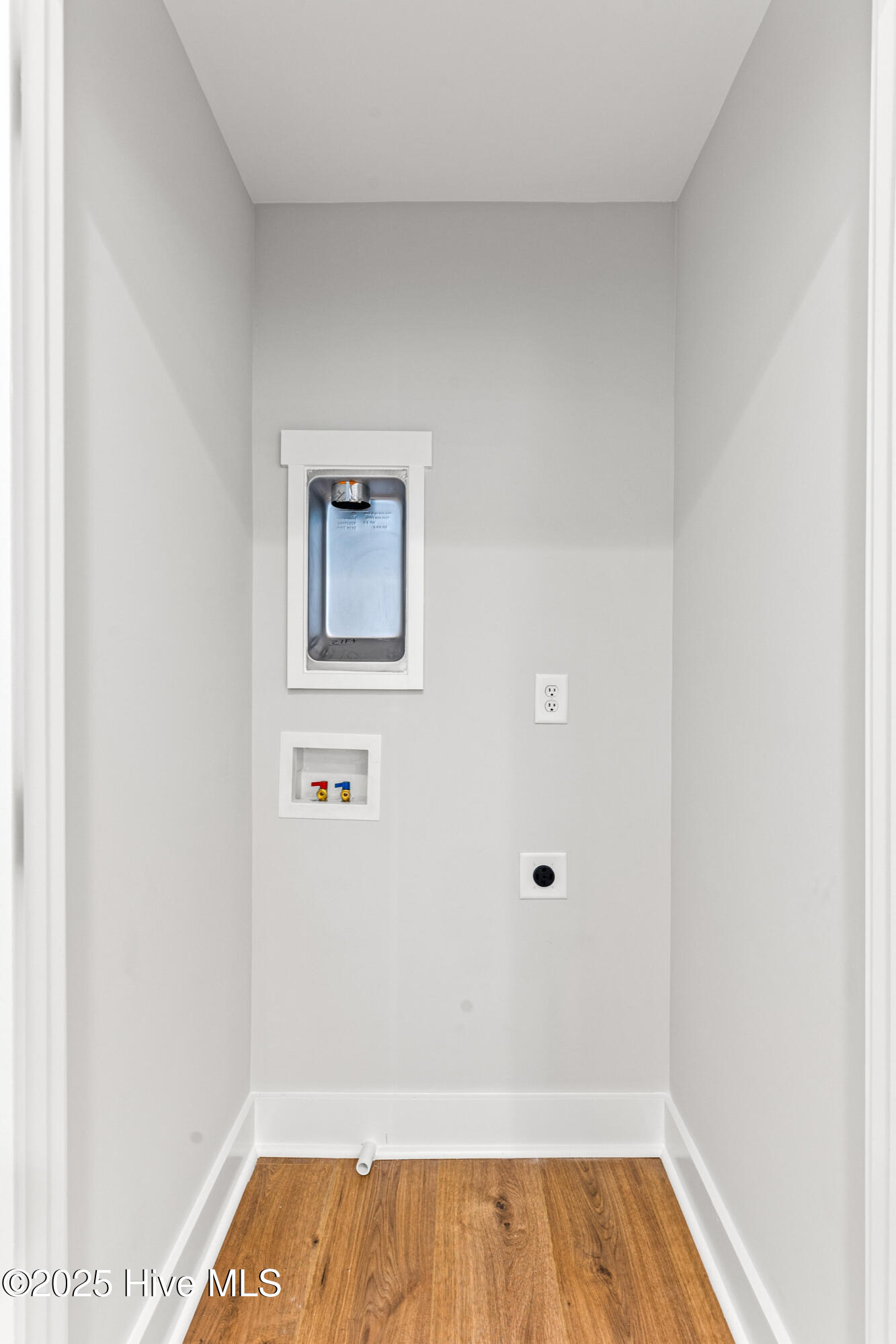 404 E Blackbeard Road