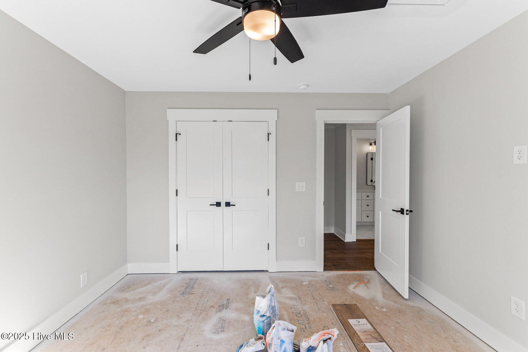 404 E Blackbeard Road