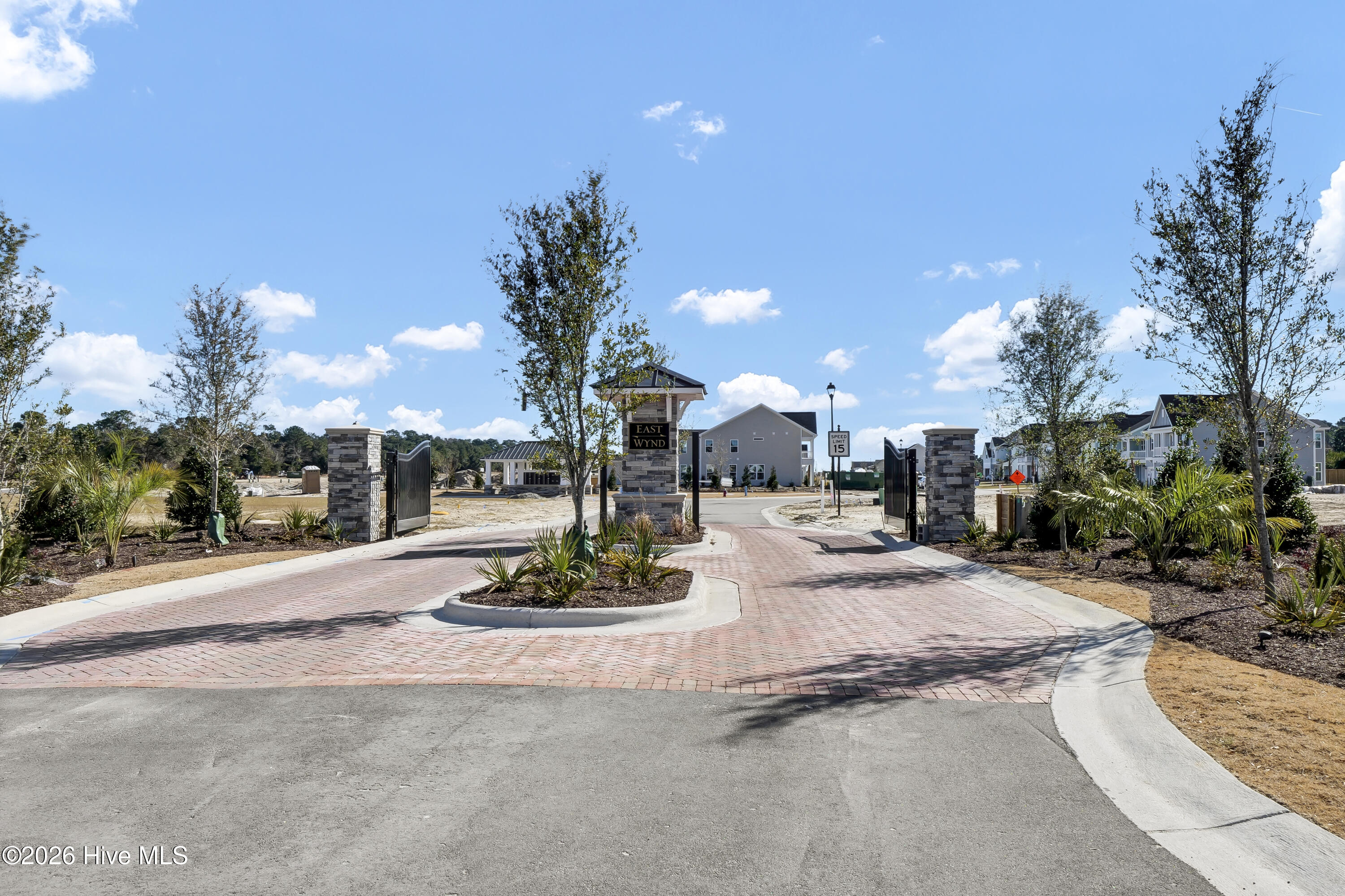202 Planters Walk