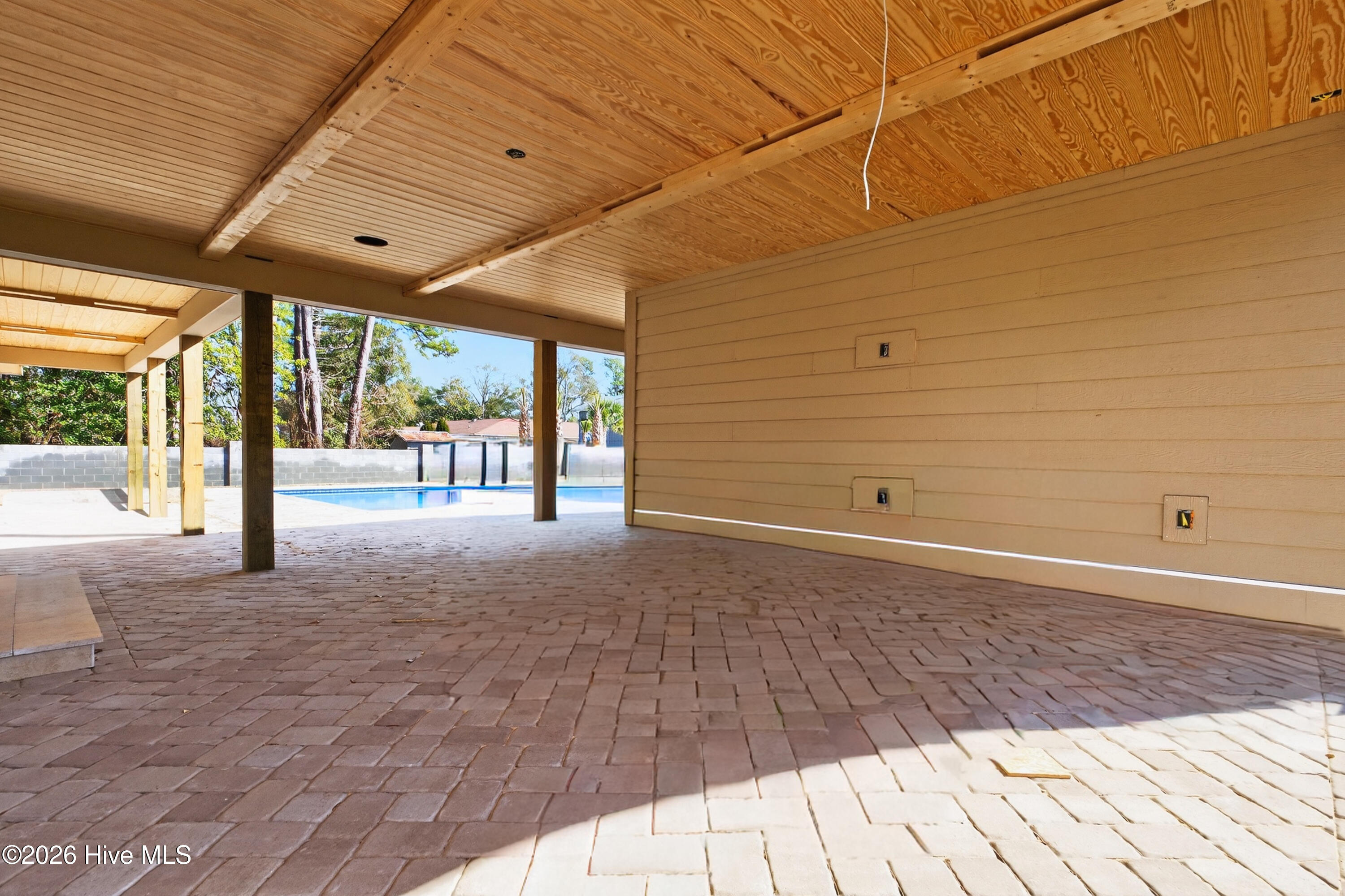 206 Azalea Circle