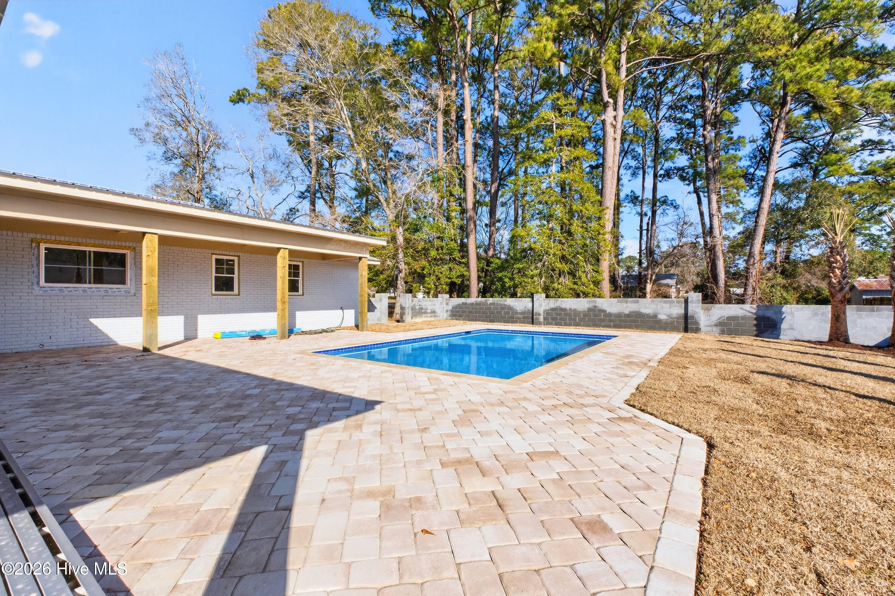 206 Azalea Circle