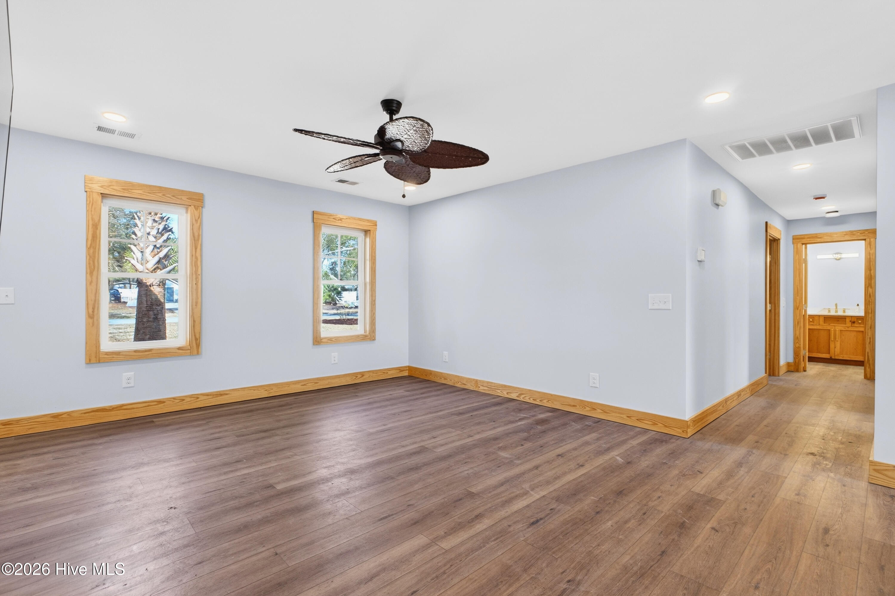 206 Azalea Circle