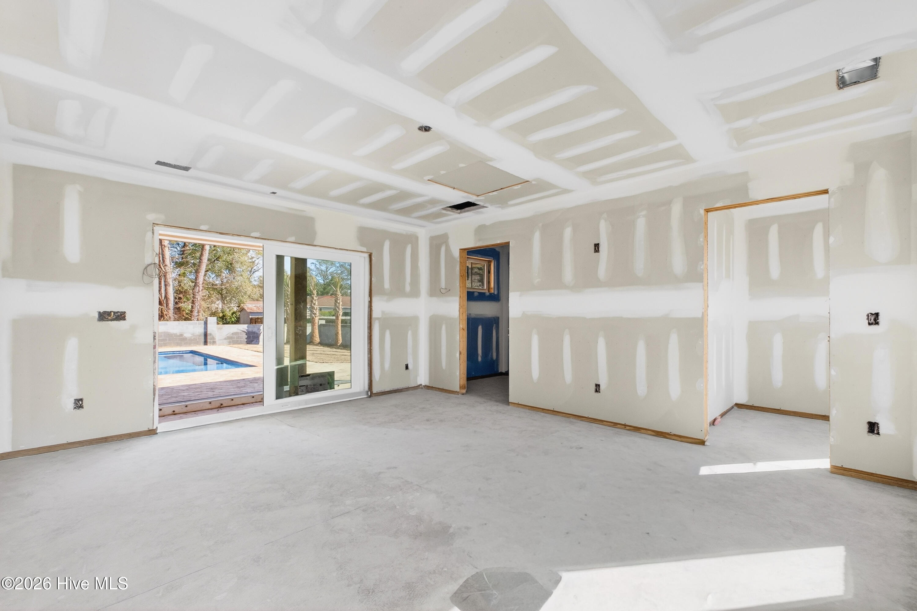 206 Azalea Circle