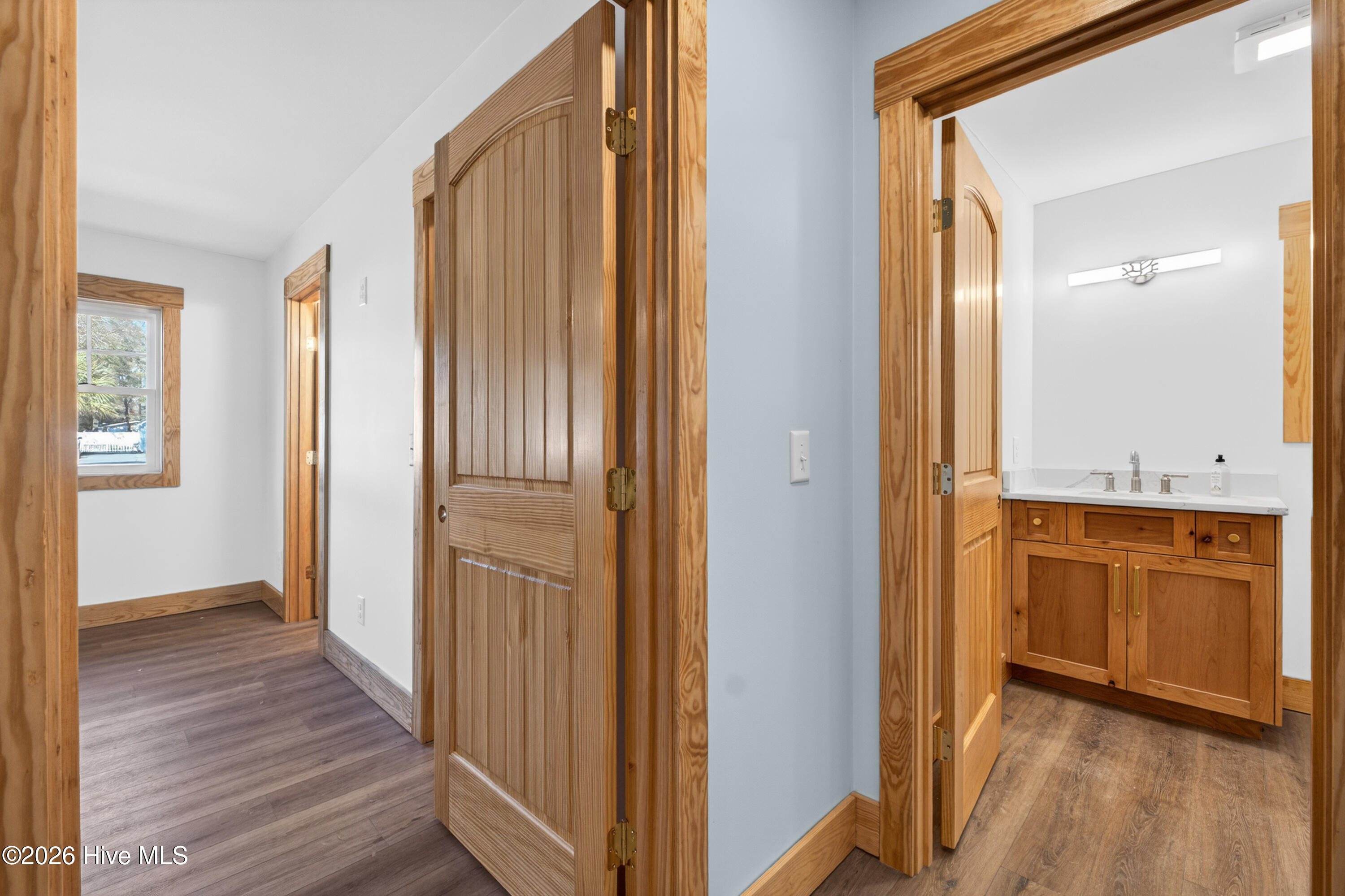 206 Azalea Circle