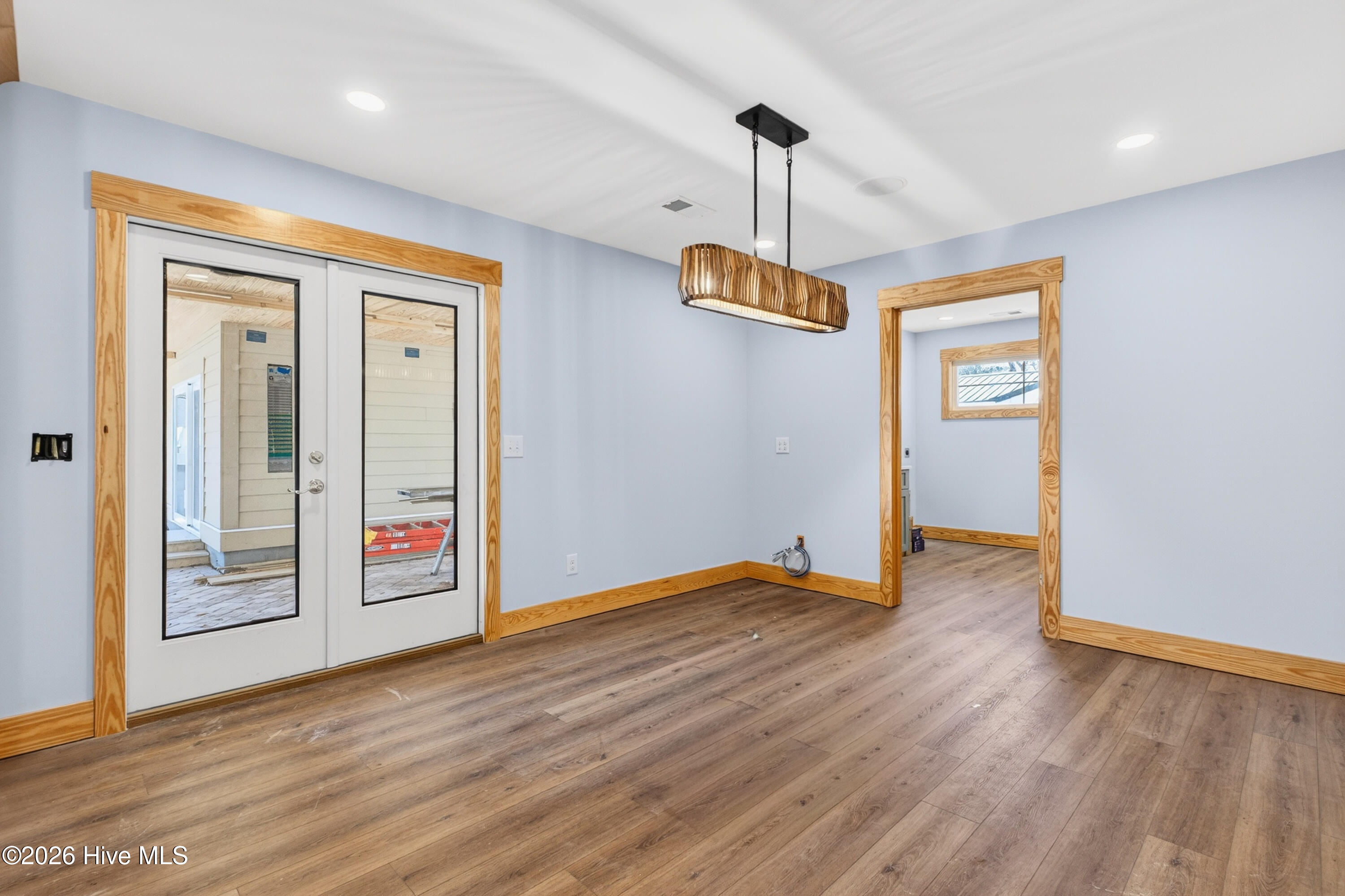206 Azalea Circle