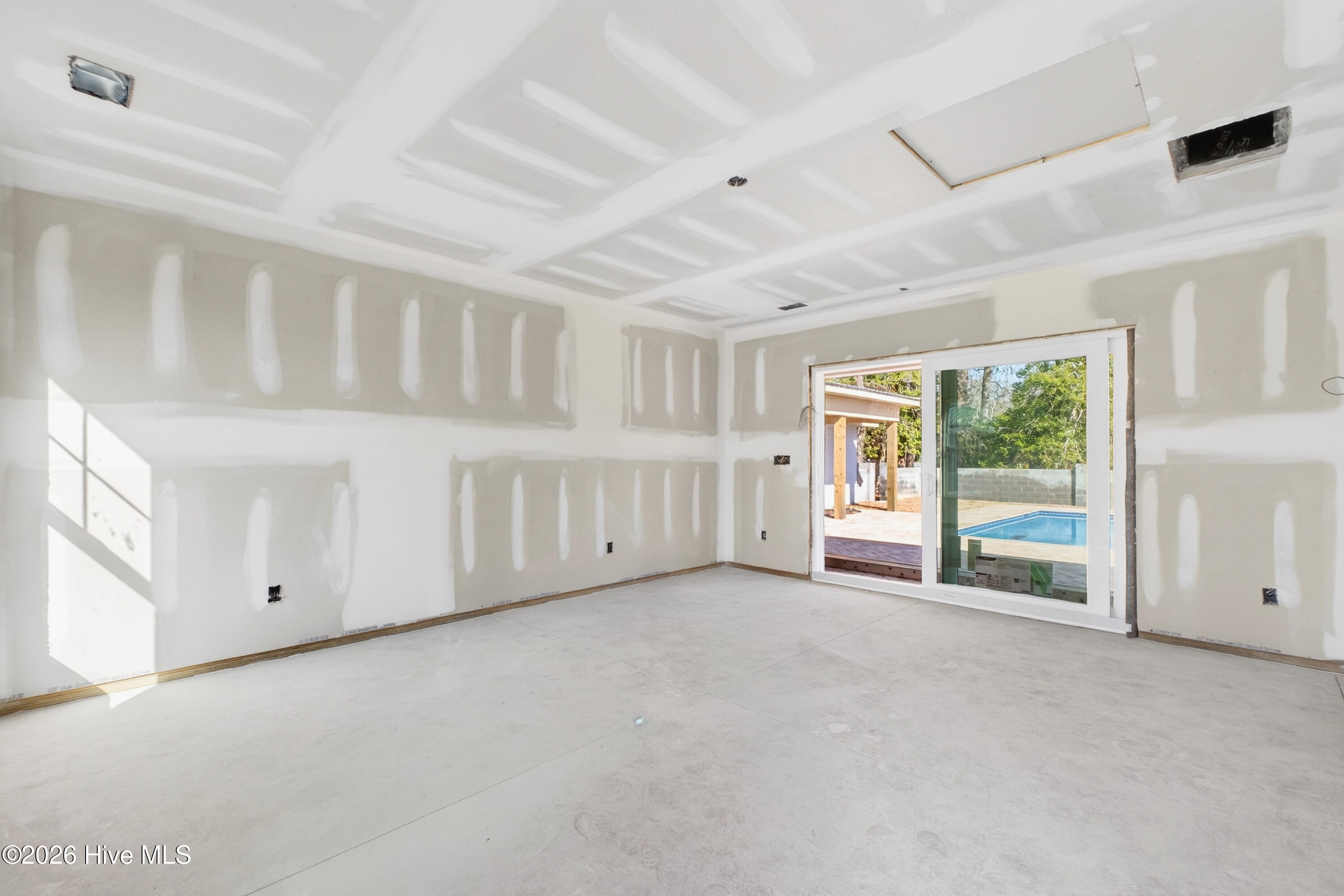 206 Azalea Circle