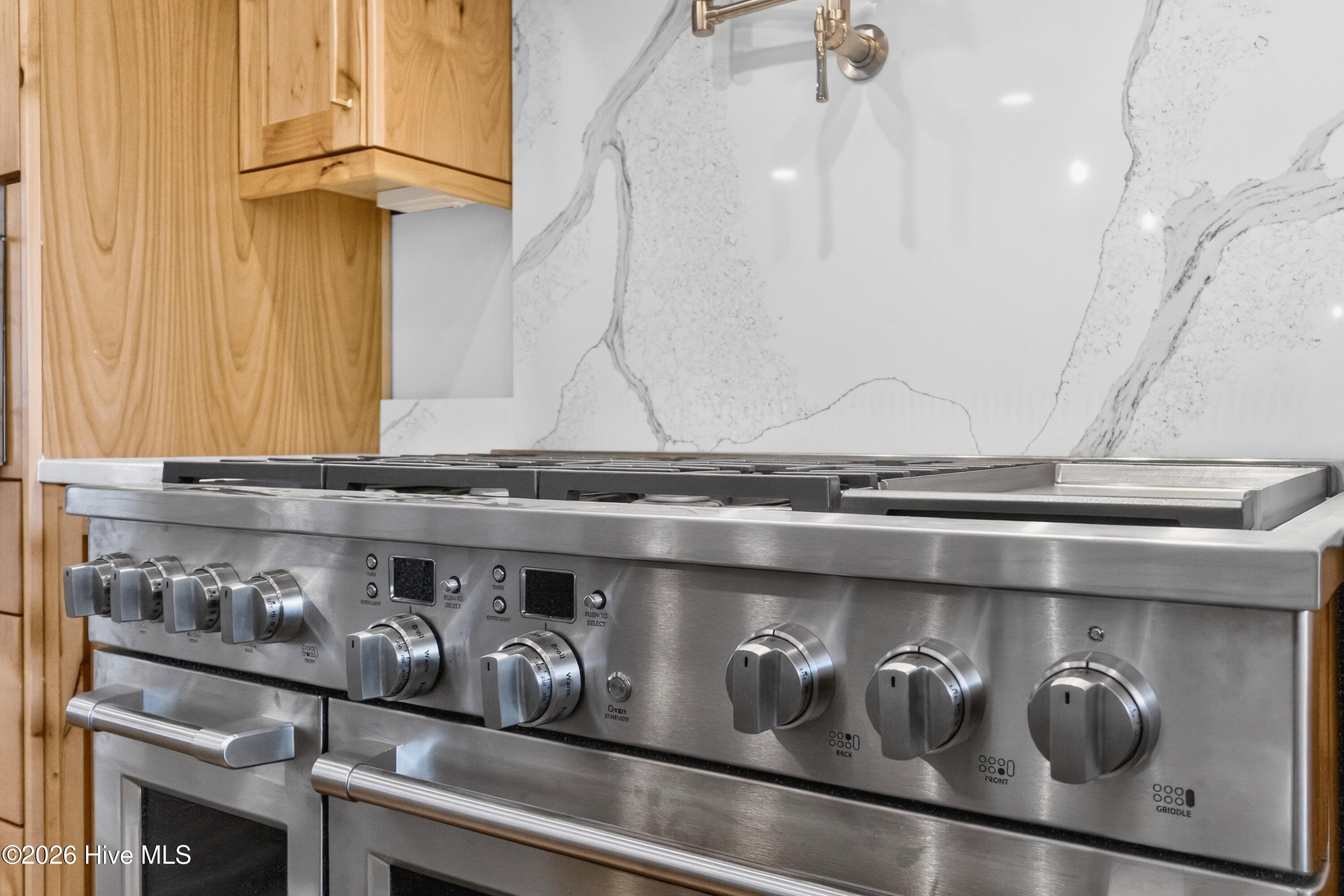 206 Azalea Circle