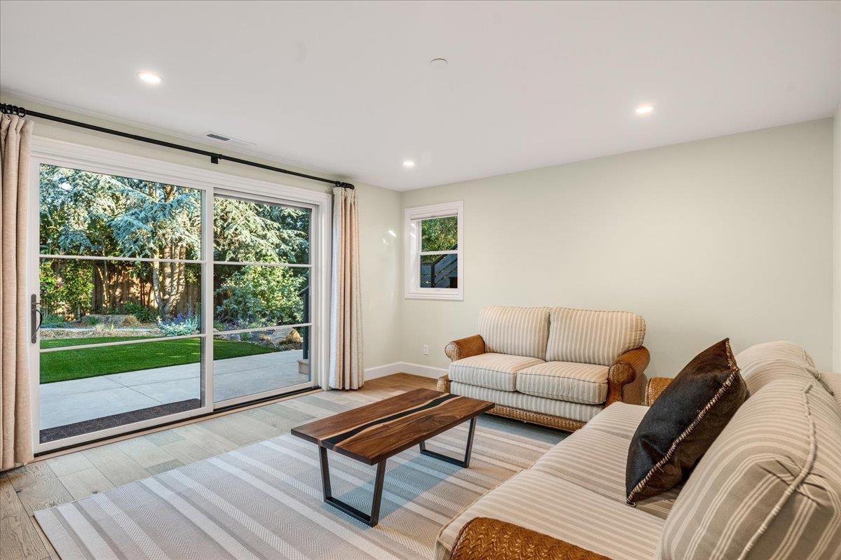 124 Lagunitas CT