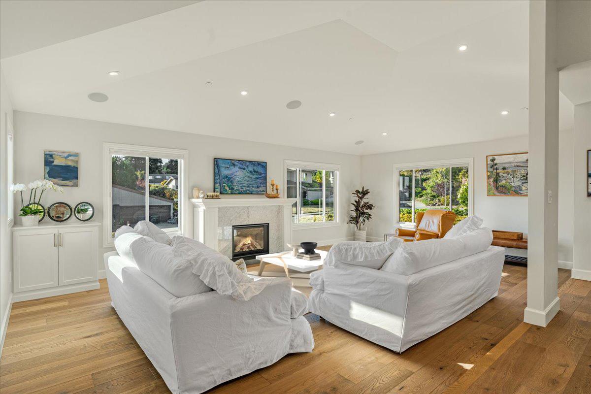 124 Lagunitas CT