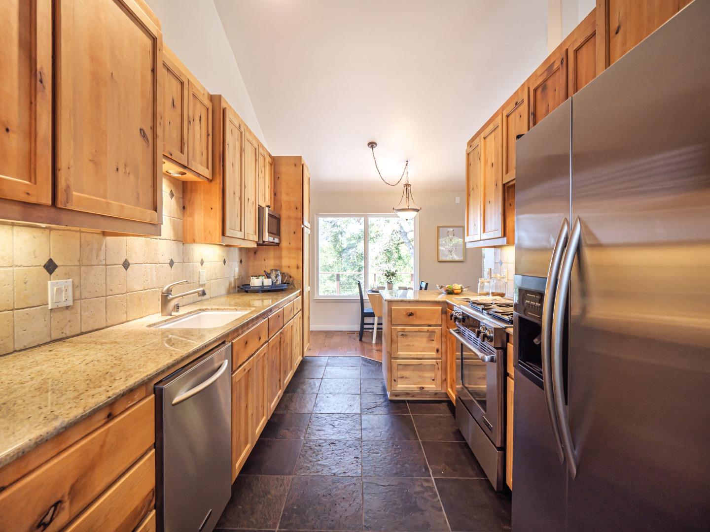 4333 Fairway DR
