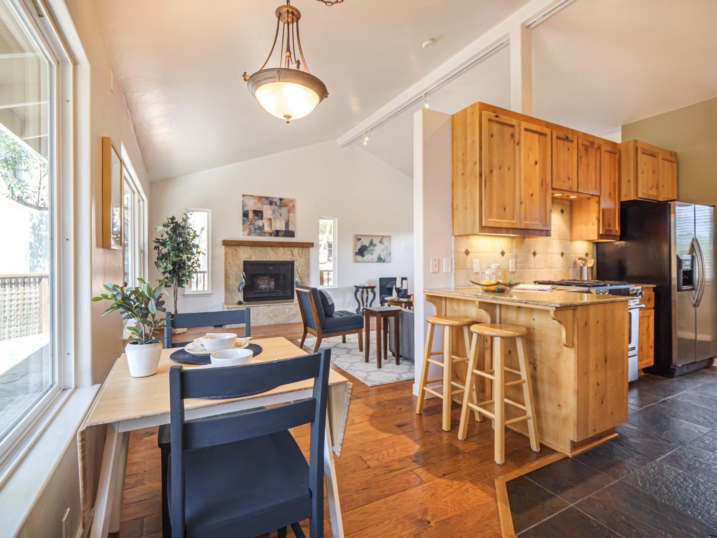 4333 Fairway DR