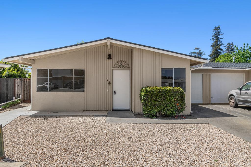 9 Carita CT