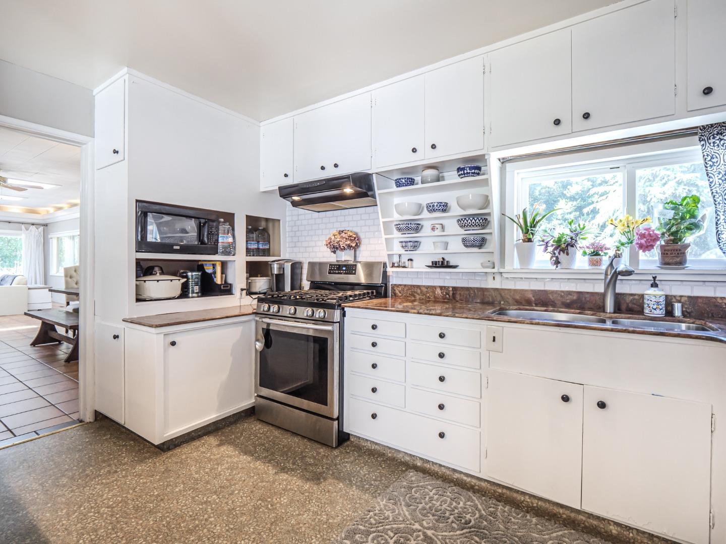 2904 El Rancho DR