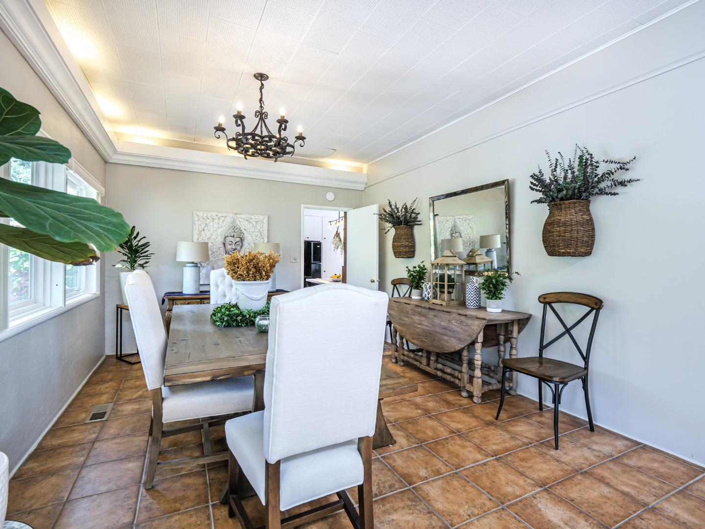 2904 El Rancho DR