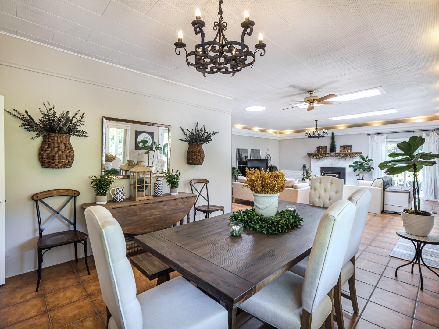 2904 El Rancho DR