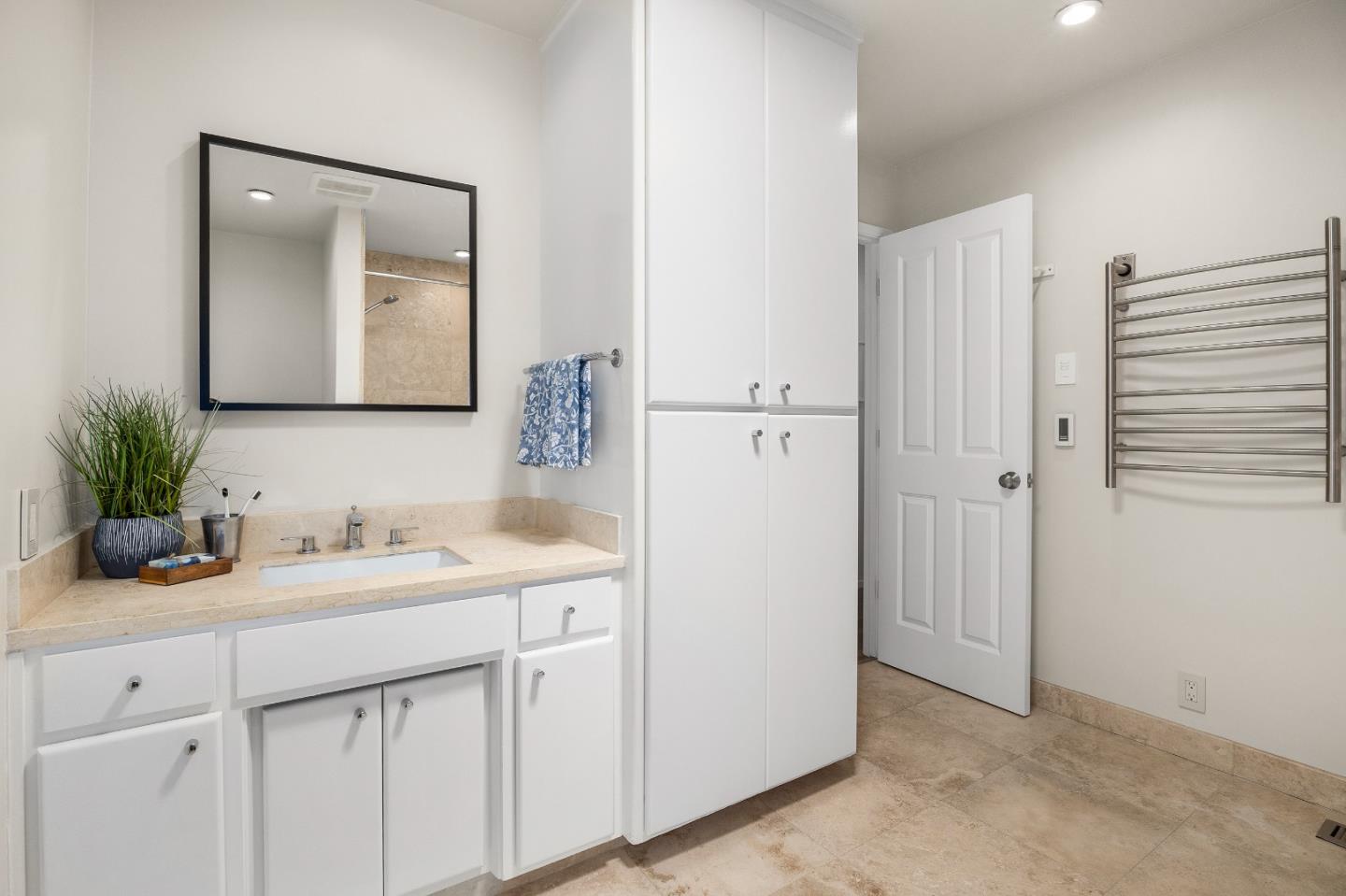 1034 N Branciforte AVE