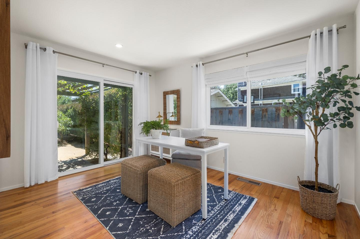 1034 N Branciforte AVE