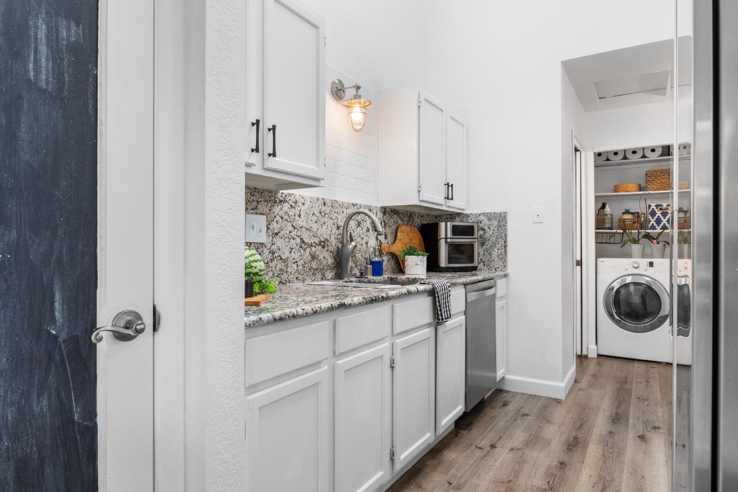 1784 Esperanza CT