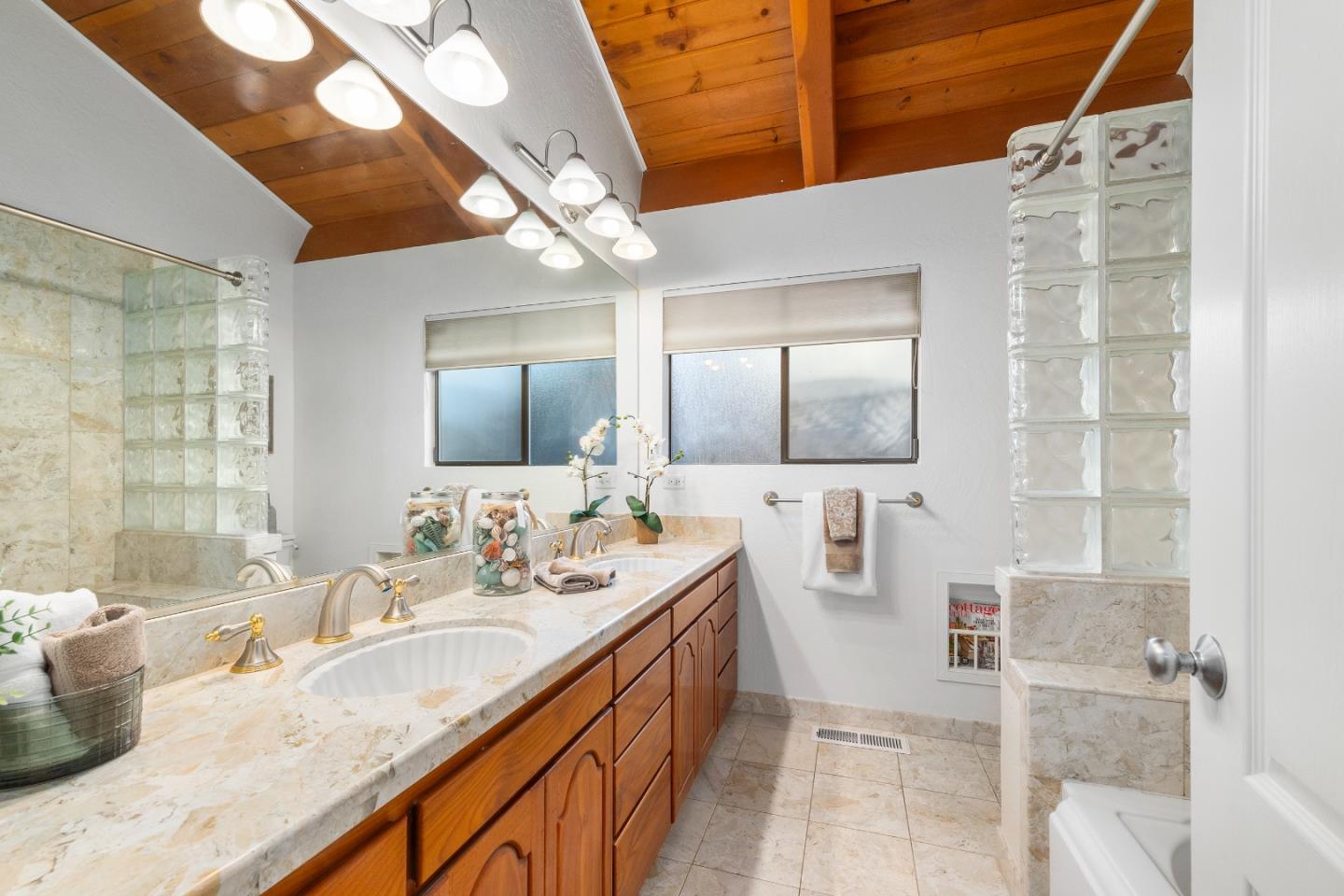 1208 Prospect Heights